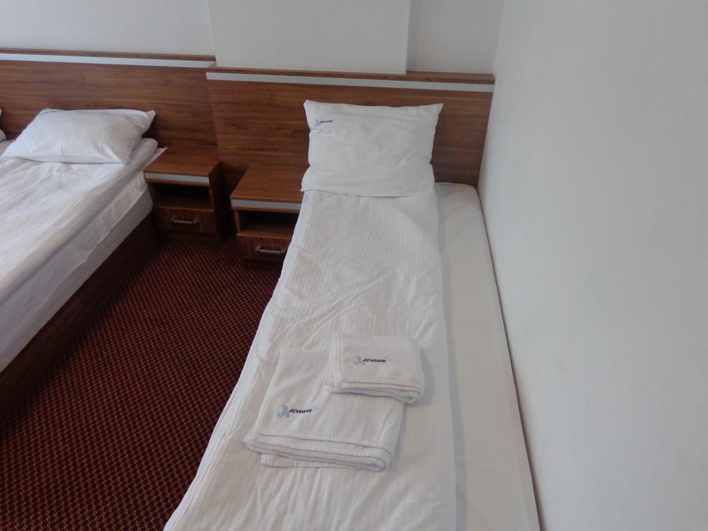 Adamar Jastrzebia Gora Bed and Breakfast Δωμάτιο φωτογραφία
