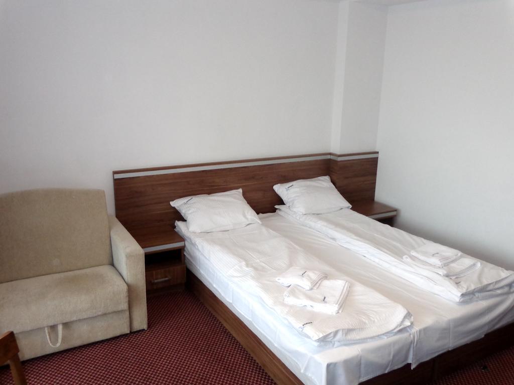 Adamar Jastrzebia Gora Bed and Breakfast Δωμάτιο φωτογραφία