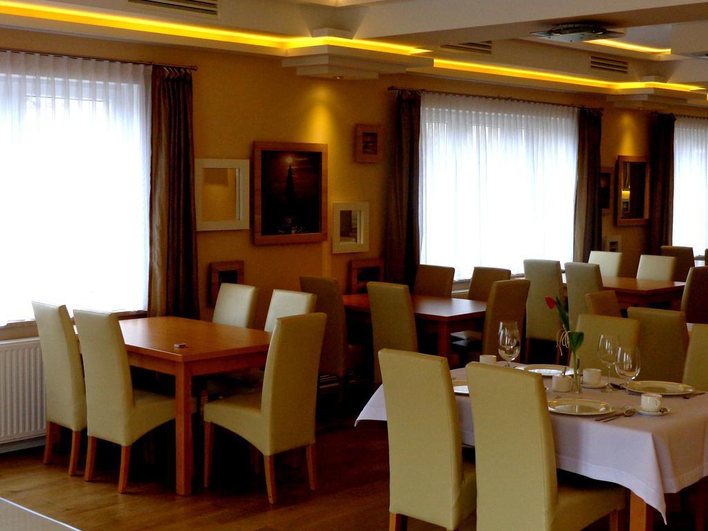 Adamar Jastrzebia Gora Bed and Breakfast Εξωτερικό φωτογραφία