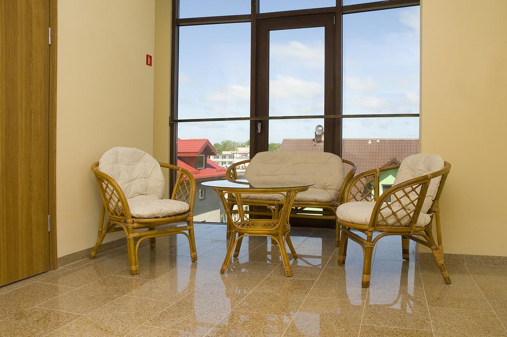 Adamar Jastrzebia Gora Bed and Breakfast Εξωτερικό φωτογραφία