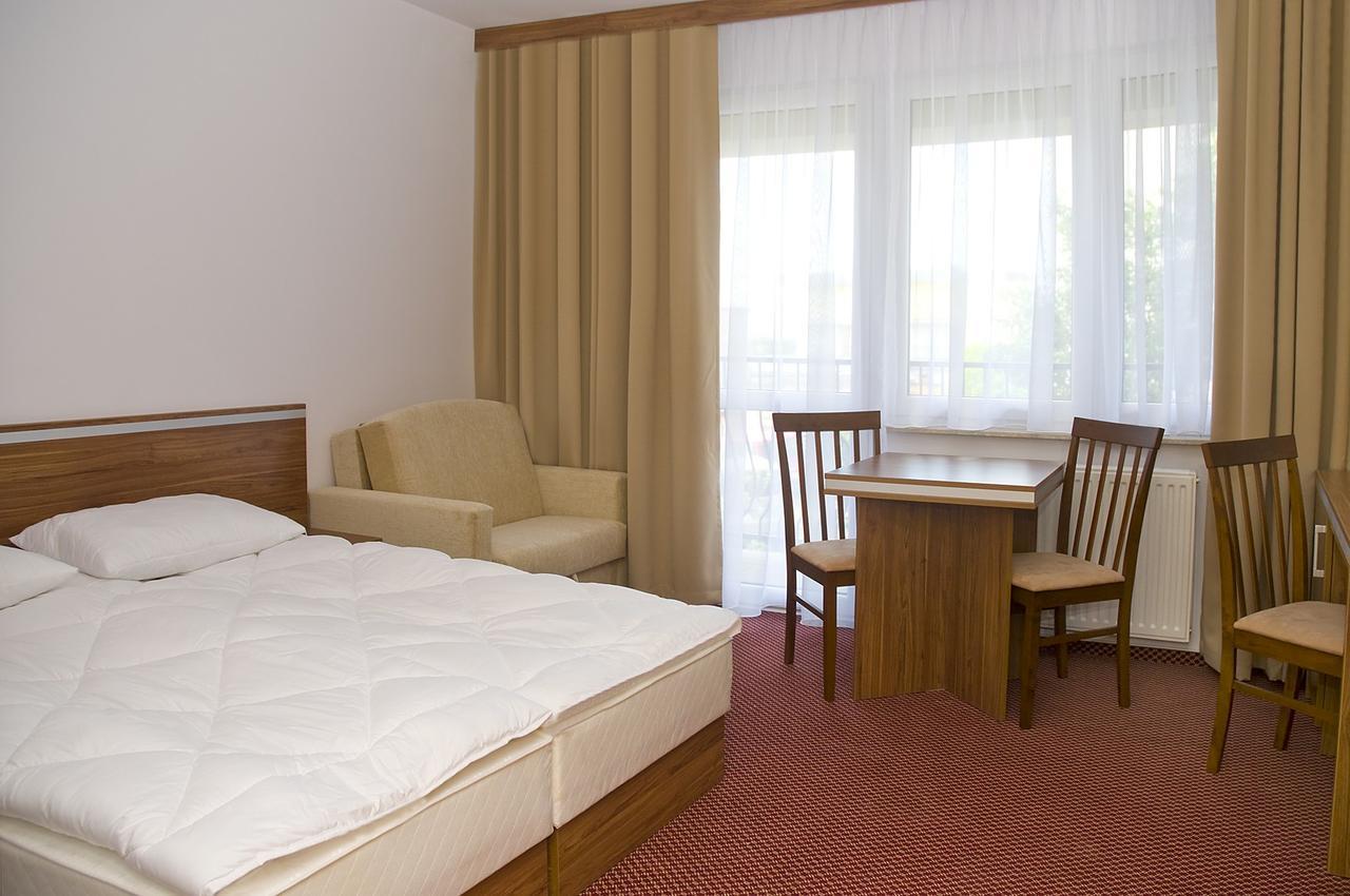 Adamar Jastrzebia Gora Bed and Breakfast Εξωτερικό φωτογραφία