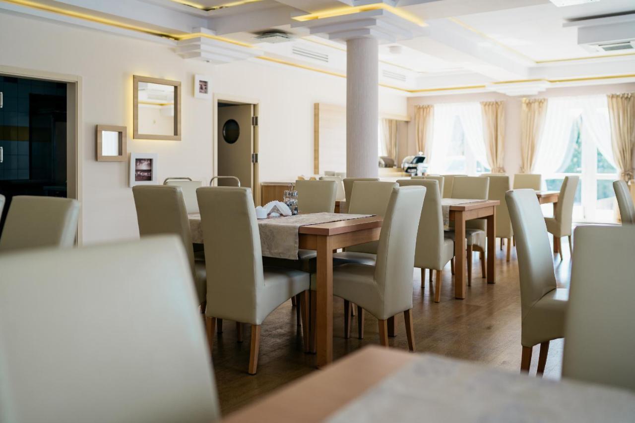 Adamar Jastrzebia Gora Bed and Breakfast Εξωτερικό φωτογραφία