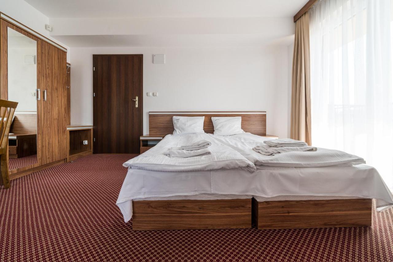 Adamar Jastrzebia Gora Bed and Breakfast Εξωτερικό φωτογραφία