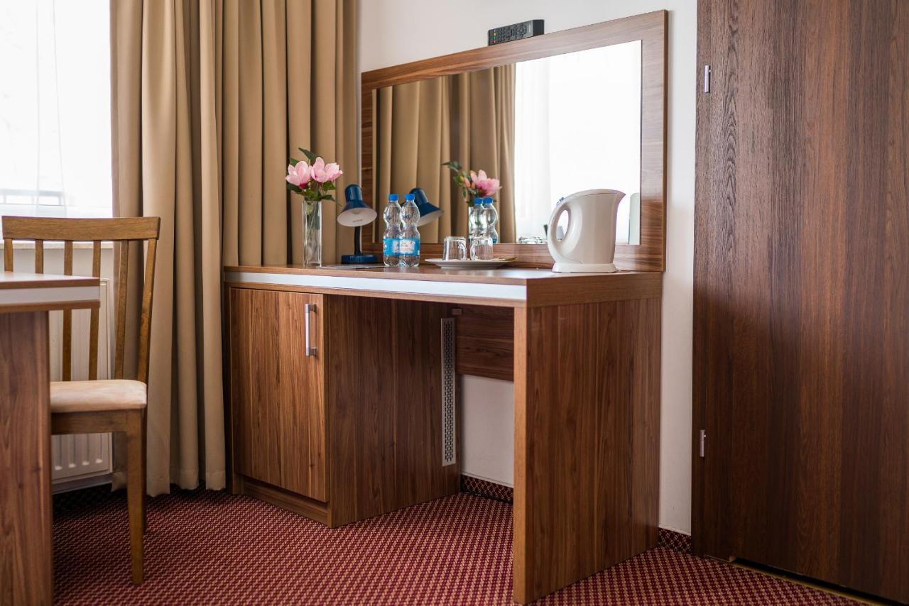 Adamar Jastrzebia Gora Bed and Breakfast Εξωτερικό φωτογραφία