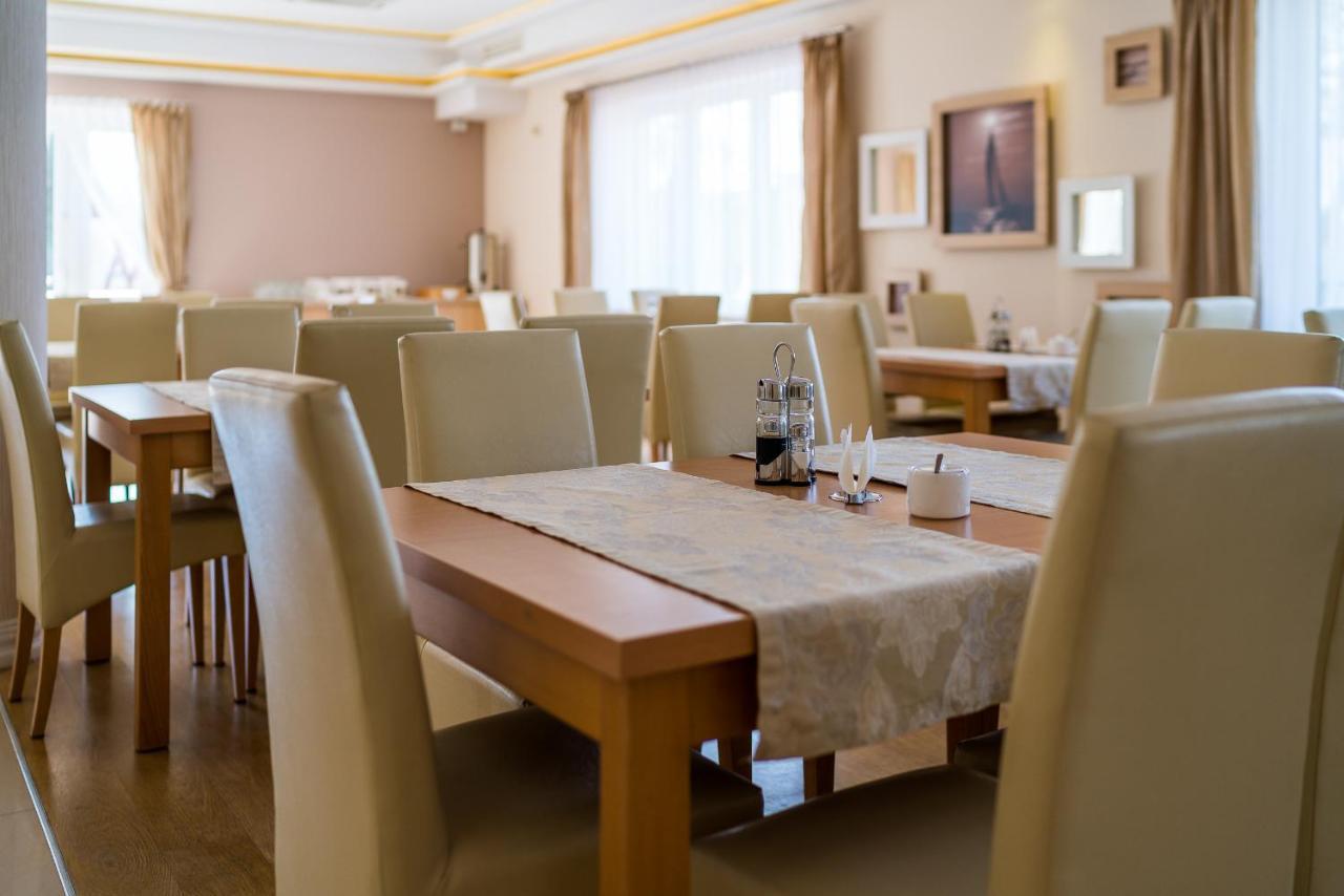 Adamar Jastrzebia Gora Bed and Breakfast Εξωτερικό φωτογραφία