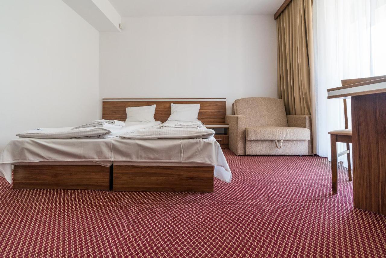 Adamar Jastrzebia Gora Bed and Breakfast Εξωτερικό φωτογραφία